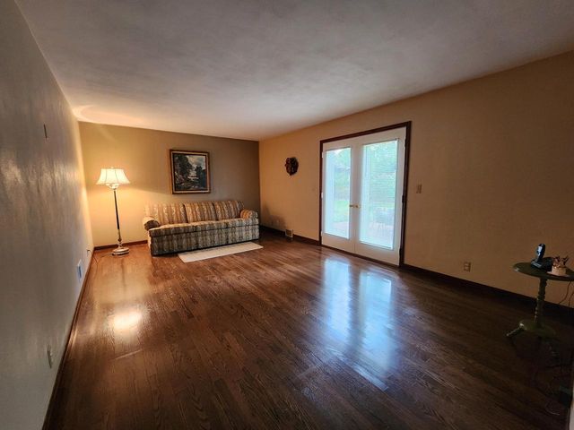 6526 110th STREET, Pleasant Prairie, WI 53158