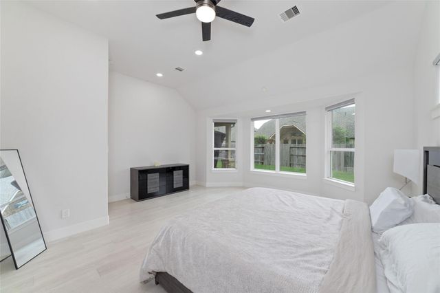 10910 Kirker Lane, Richmond, TX 77407