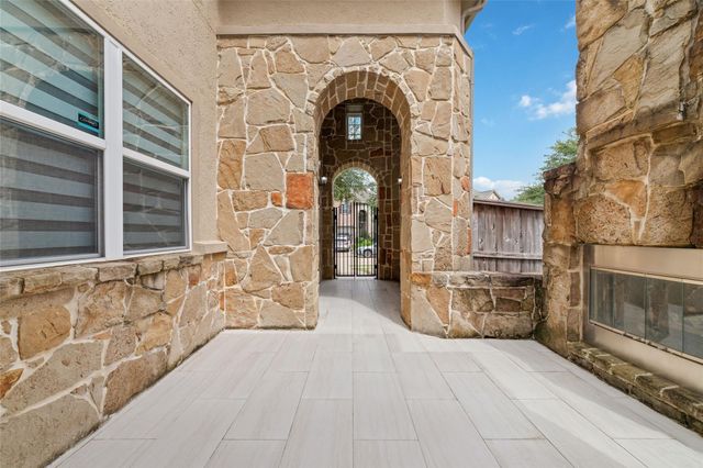 10910 Kirker Lane, Richmond, TX 77407