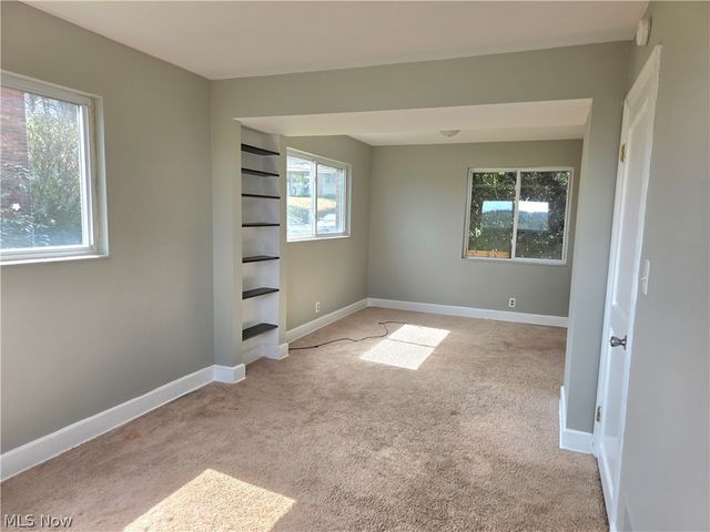 1018 Jackson Avenue, Parkersburg, WV 26101