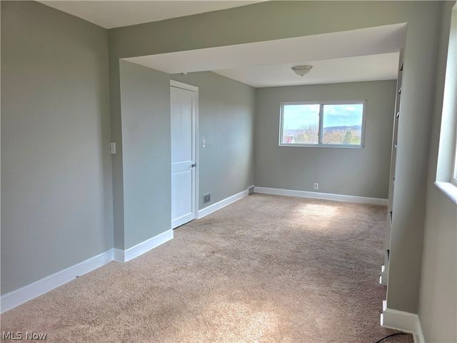1018 Jackson Avenue, Parkersburg, WV 26101