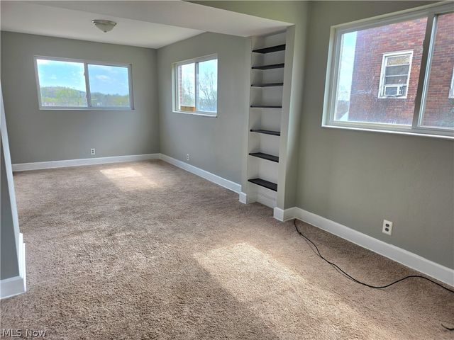 1018 Jackson Avenue, Parkersburg, WV 26101