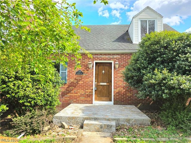 1018 Jackson Avenue, Parkersburg, WV 26101