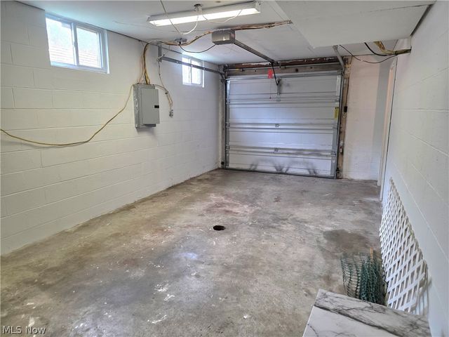 1018 Jackson Avenue, Parkersburg, WV 26101