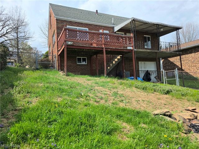 1018 Jackson Avenue, Parkersburg, WV 26101