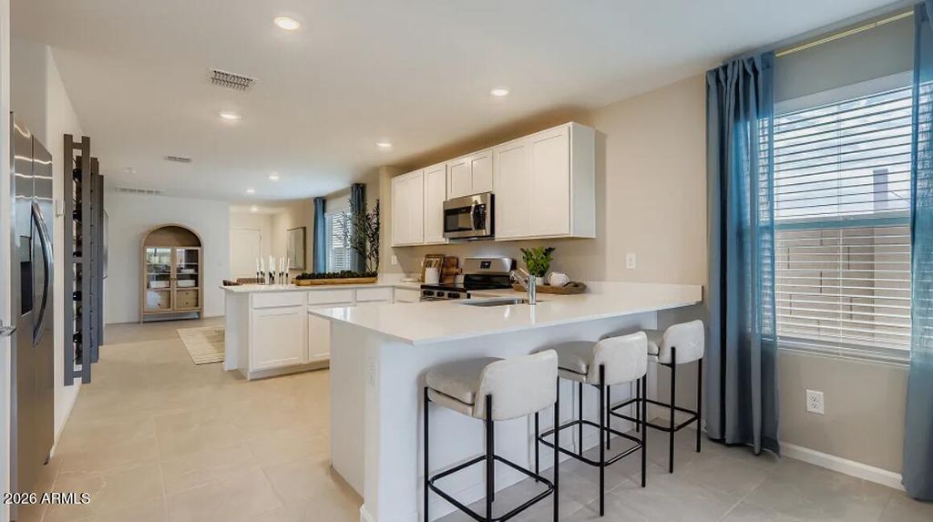 9526 W FAIRMOUNT Avenue, Phoenix, AZ 85037 — photo 4