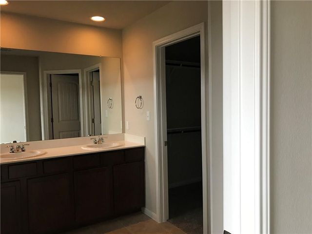 801 MELDA ST, Leander, TX 78641