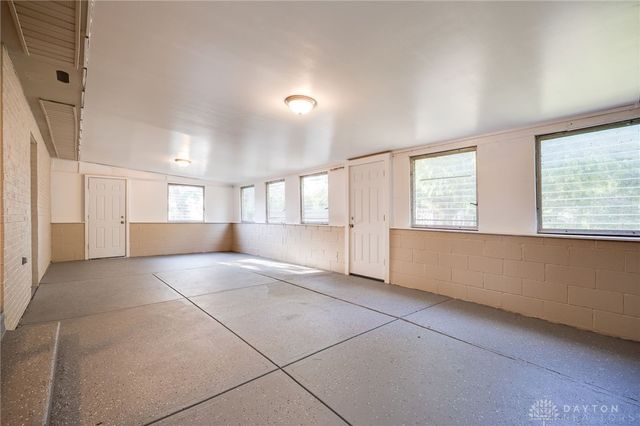 229 Palmer Drive, Fairborn, OH 45324