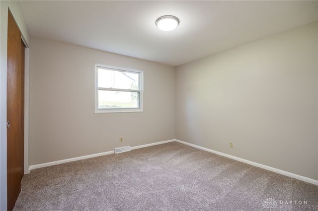 229 Palmer Drive, Fairborn, OH 45324