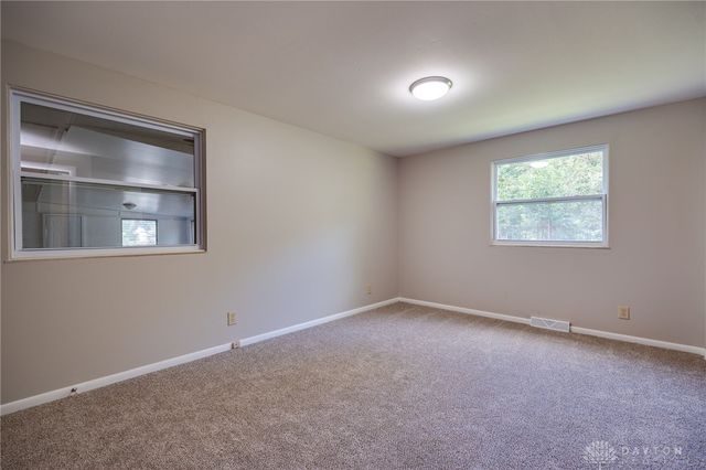 229 Palmer Drive, Fairborn, OH 45324