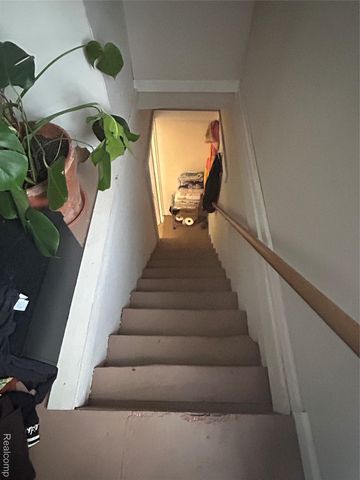 11592 Saint Aubin Street, Hamtramck, MI 48212