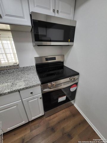 8401 N New Braunfels Ave Apt 350, San Antonio, TX 78209