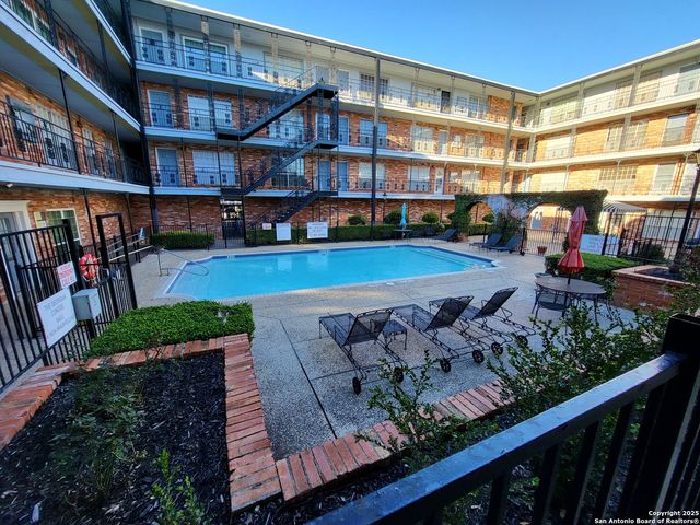 8401 N New Braunfels Ave Apt 350, San Antonio, TX 78209