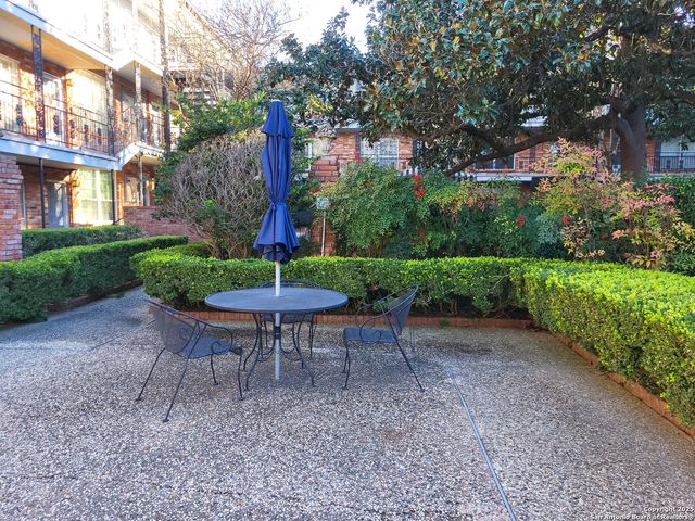 8401 N New Braunfels Ave Apt 350, San Antonio, TX 78209