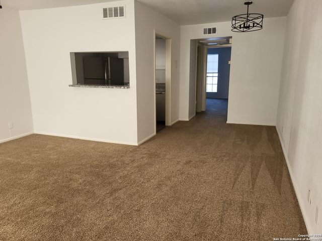 8401 N New Braunfels Ave Apt 350, San Antonio, TX 78209