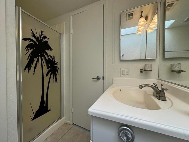 473 W Bradshaw Lane 10, Palm Springs, CA 92262