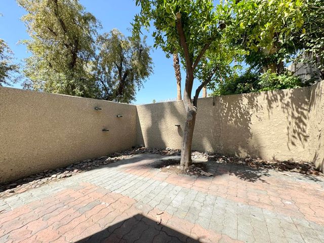 473 W Bradshaw Lane 10, Palm Springs, CA 92262