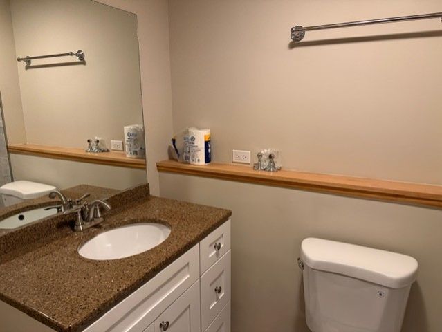 330 S Lakeshore Drive, Mundelein, IL 60060