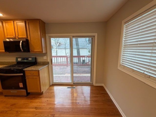 330 S Lakeshore Drive, Mundelein, IL 60060