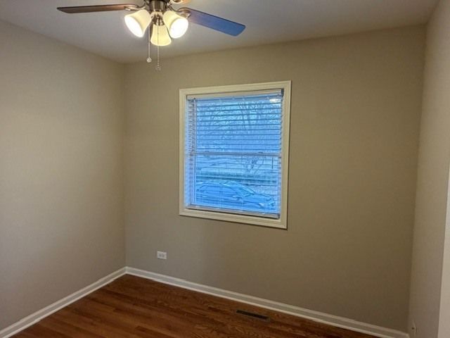 330 S Lakeshore Drive, Mundelein, IL 60060