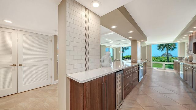 2425 GULF OF MEXICO DRIVE 1A, Longboat Key, FL 34228