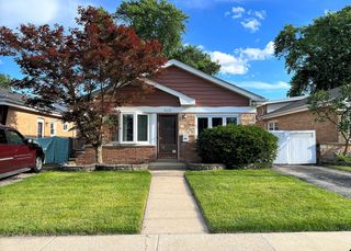 8625 43rd Street, Lyons, IL 60534