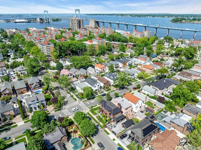 16204 12th Road, Whitestone, NY 11357