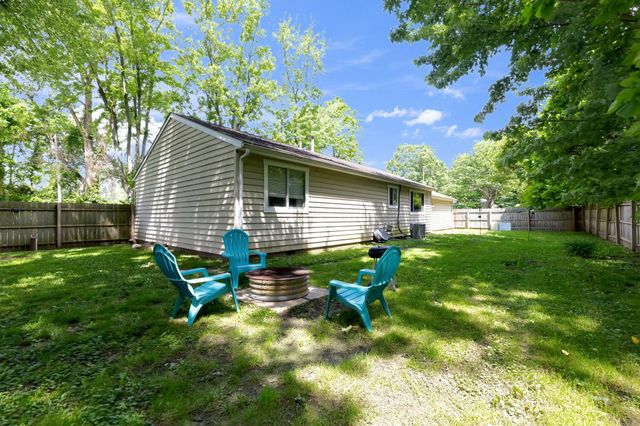 76 Harrison Street SW, Pataskala, OH 43062