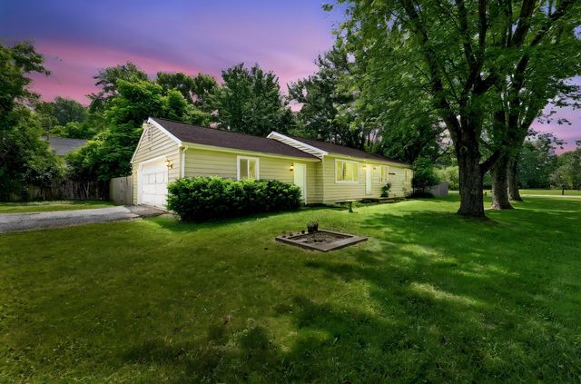 76 Harrison Street SW, Pataskala, OH 43062