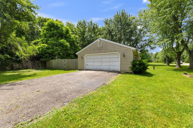 76 Harrison Street SW, Pataskala, OH 43062