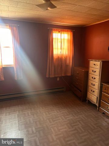34 S MARGARETTA ST, Schuylkill Haven, PA 17972