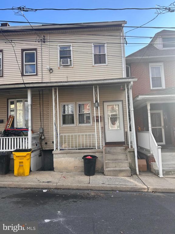 34 S MARGARETTA ST, Schuylkill Haven, PA 17972