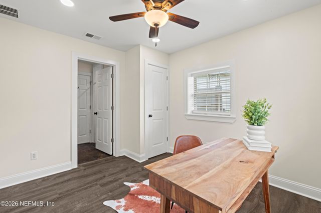 2034 MONTEAU Drive, Jacksonville, FL 32210