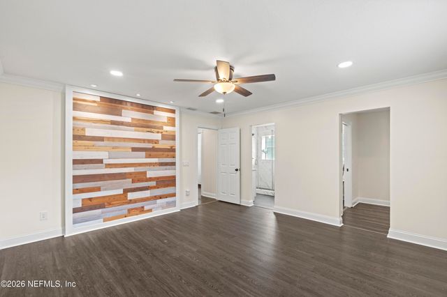2034 MONTEAU Drive, Jacksonville, FL 32210