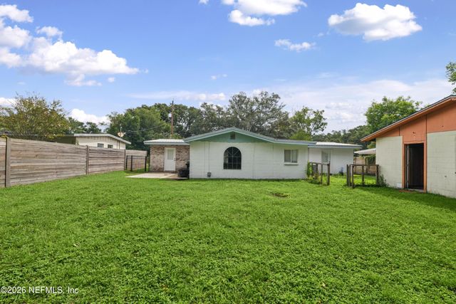 2034 MONTEAU Drive, Jacksonville, FL 32210