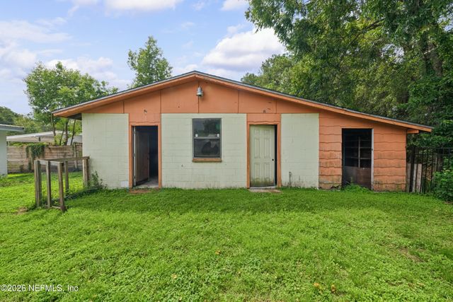 2034 MONTEAU Drive, Jacksonville, FL 32210