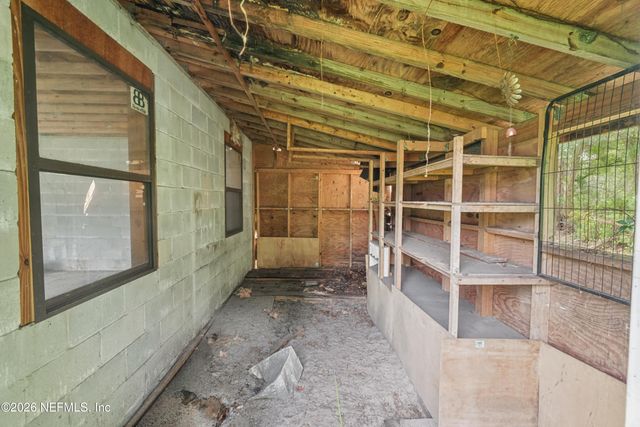 2034 MONTEAU Drive, Jacksonville, FL 32210