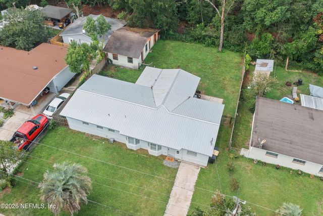 2034 MONTEAU Drive, Jacksonville, FL 32210