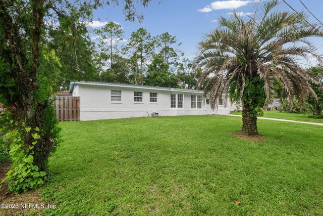 2034 MONTEAU Drive, Jacksonville, FL 32210