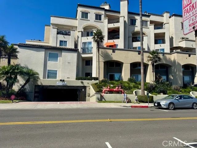 200 Pacific Coast, Huntington Beach, CA 92648