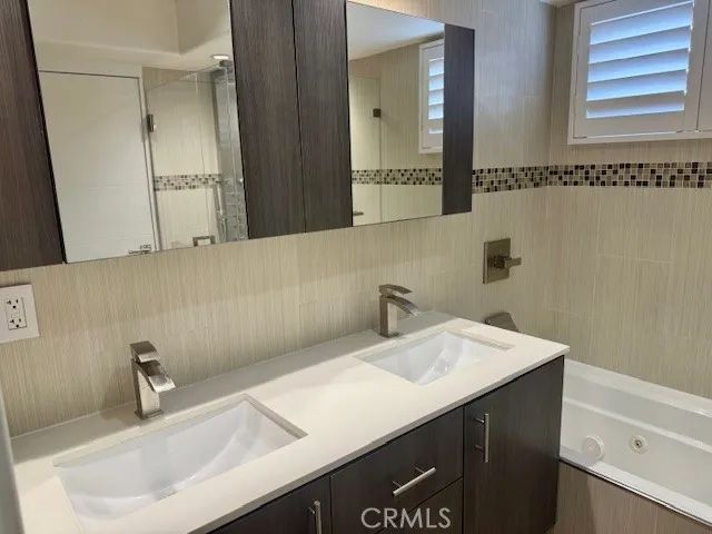 200 Pacific Coast, Huntington Beach, CA 92648