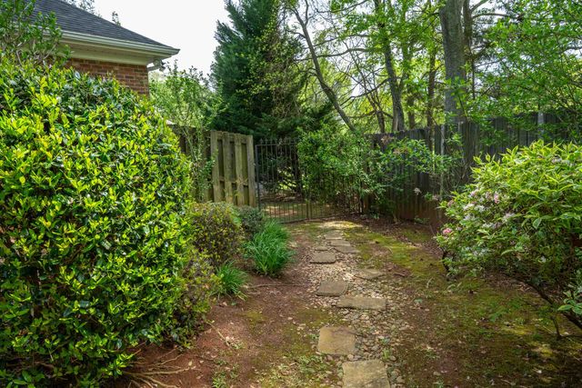 351 Kellie Lane Drive, Spartanburg, SC 29301