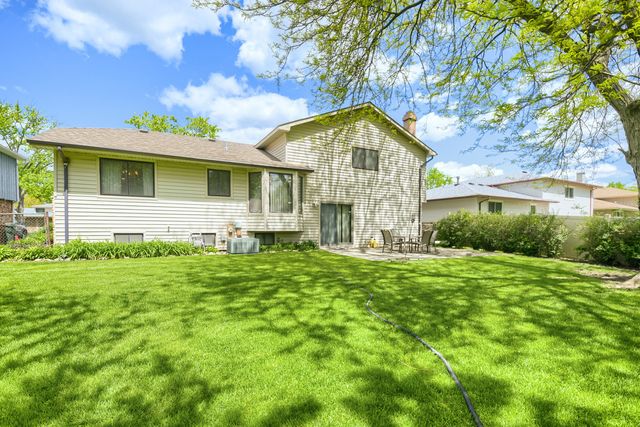 22417 RIVERSIDE Drive, Richton Park, IL 60471