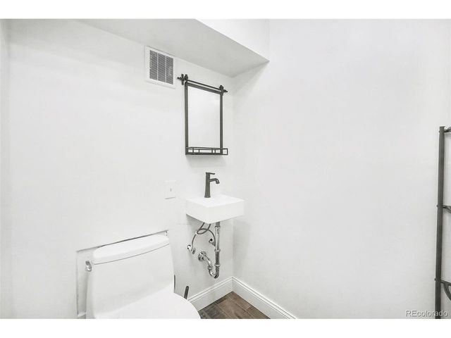 6910 Ruth Way, Denver, CO 80221