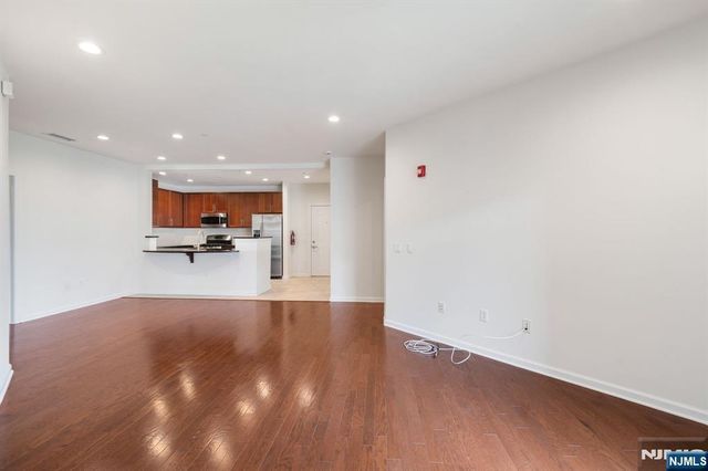 3308 Riverview Avenue 308, Englewood, NJ 07631