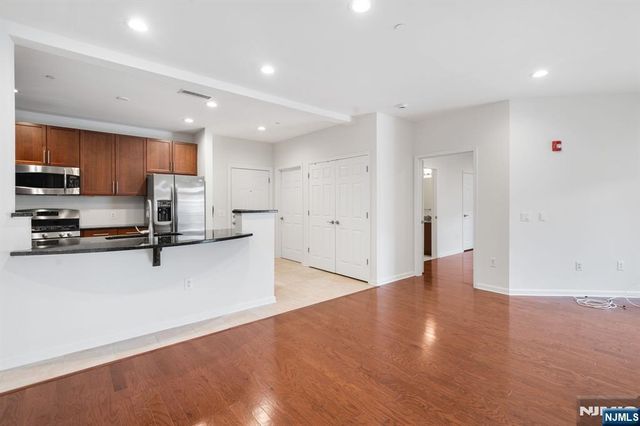 3308 Riverview Avenue 308, Englewood, NJ 07631