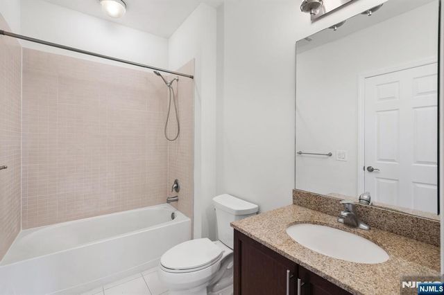 3308 Riverview Avenue 308, Englewood, NJ 07631