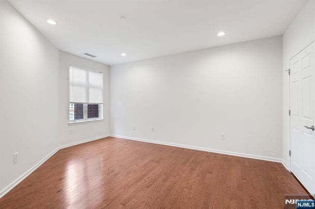3308 Riverview Avenue 308, Englewood, NJ 07631