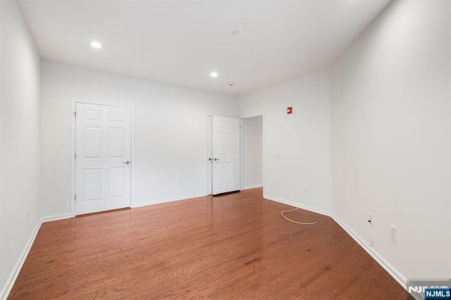 3308 Riverview Avenue 308, Englewood, NJ 07631