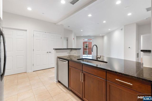 3308 Riverview Avenue 308, Englewood, NJ 07631